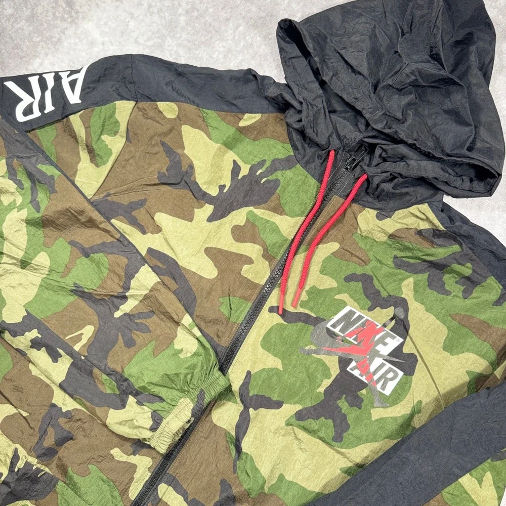 Jordan Air Mens Camo Windbreaker Jacket Green Black Full Zip Hooded Large